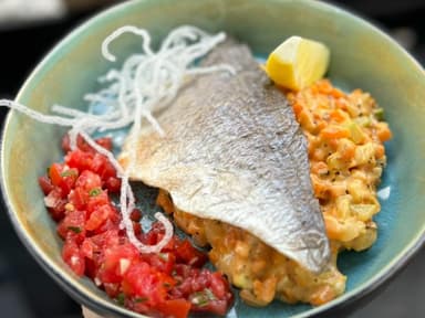 Філе дорадо на овочеві подушці