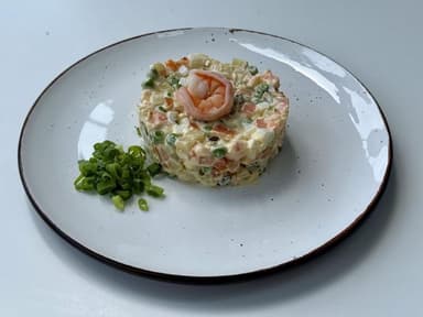 Олів'є з білоногими креветками