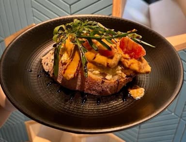 Сніданок з телятиною