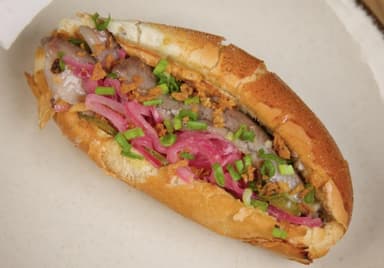 Фіш дог з оселедцем матіас та гірчичним соусом