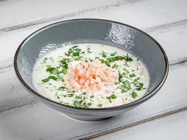 Окрошка з креветками